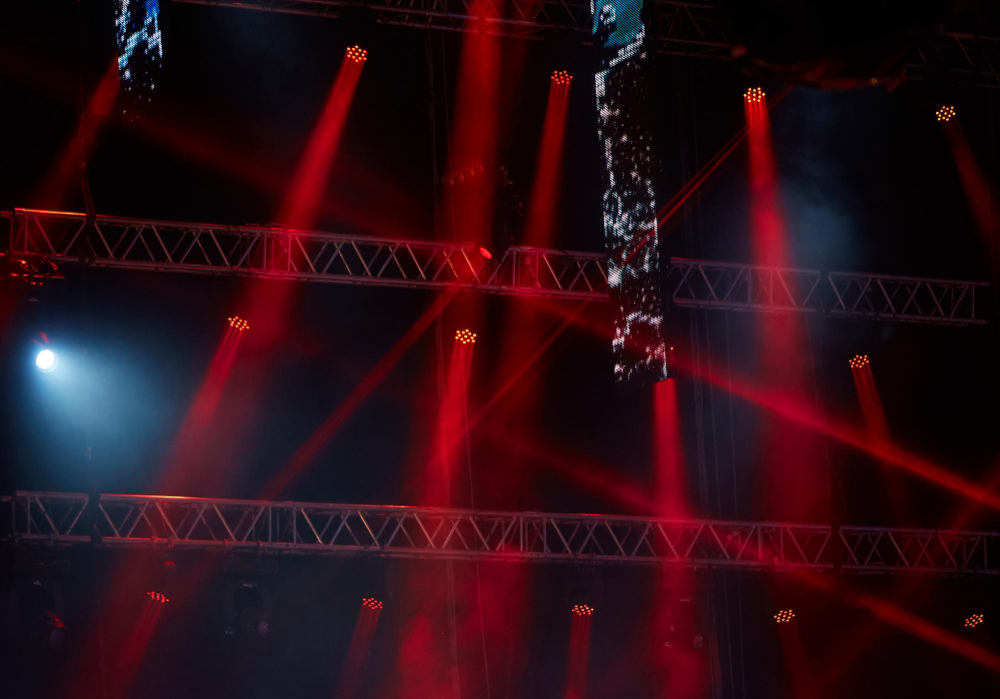 Ozvočenje in osvetlitev na poročnem slavju